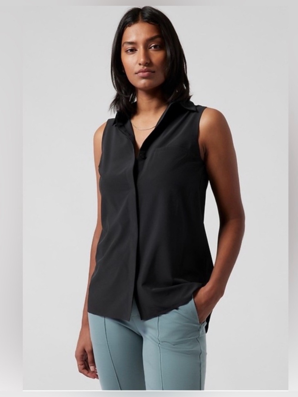 Athleta Urbanite II Black Button Up Sleeveless UPF High Low Tank Top Size M NWT